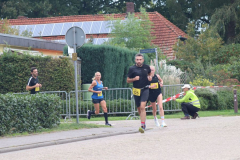 10-km163
